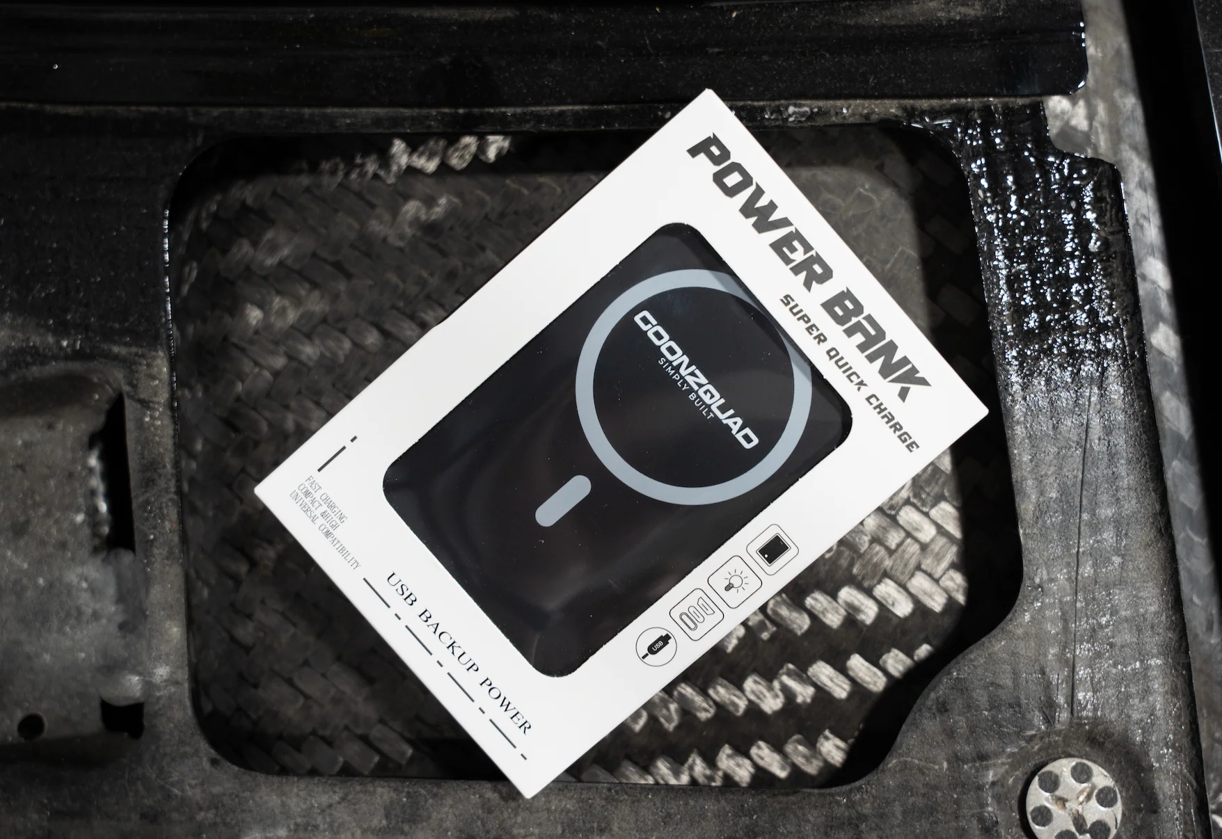 Goonzquad Magnetic Wireless Power Bank - Image 2